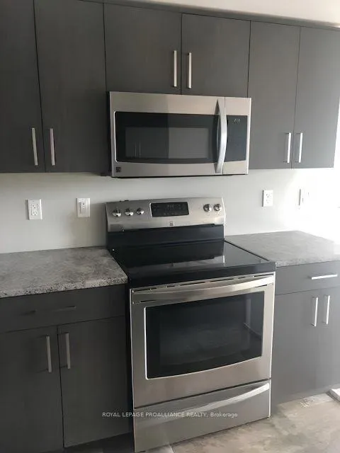 Photo 5 of 53 Ridgeway Place, Belleville, Belleville Ward — HOMEH