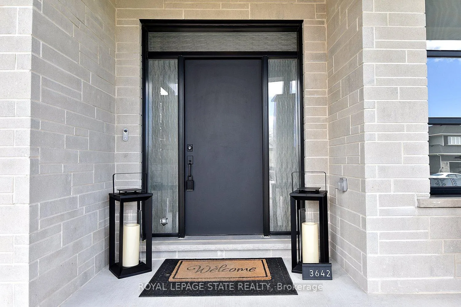 Photo 4 of 3642 Vosburgh Place, Lincoln, Escarpment — HOMEH