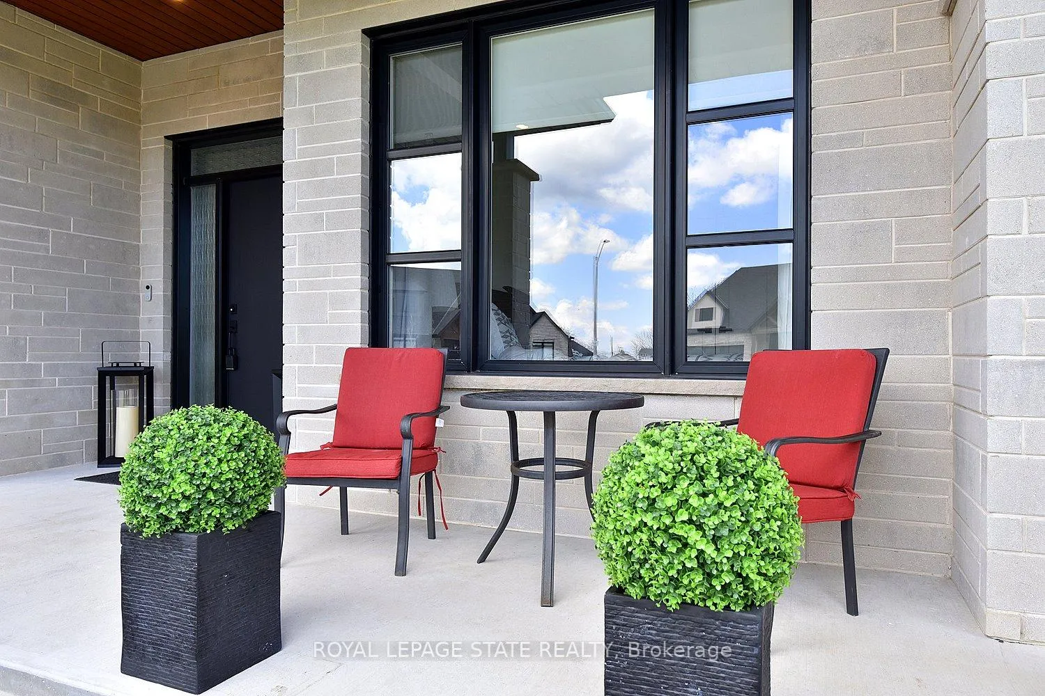 Photo 6 of 3642 Vosburgh Place, Lincoln, Escarpment — HOMEH