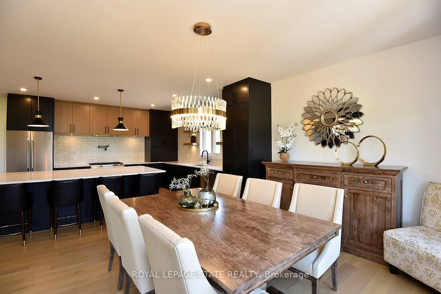 Photo 14 of 3642 Vosburgh Place, Lincoln, Escarpment — HOMEH
