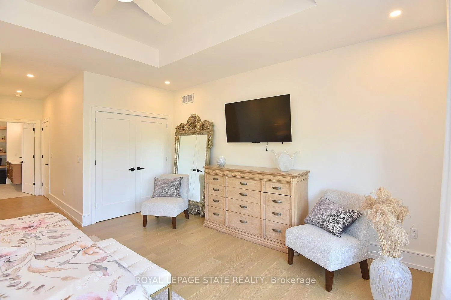 Photo 27 of 3642 Vosburgh Place, Lincoln, Escarpment — HOMEH