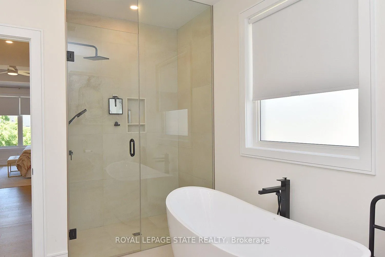 Photo 28 of 3642 Vosburgh Place, Lincoln, Escarpment — HOMEH