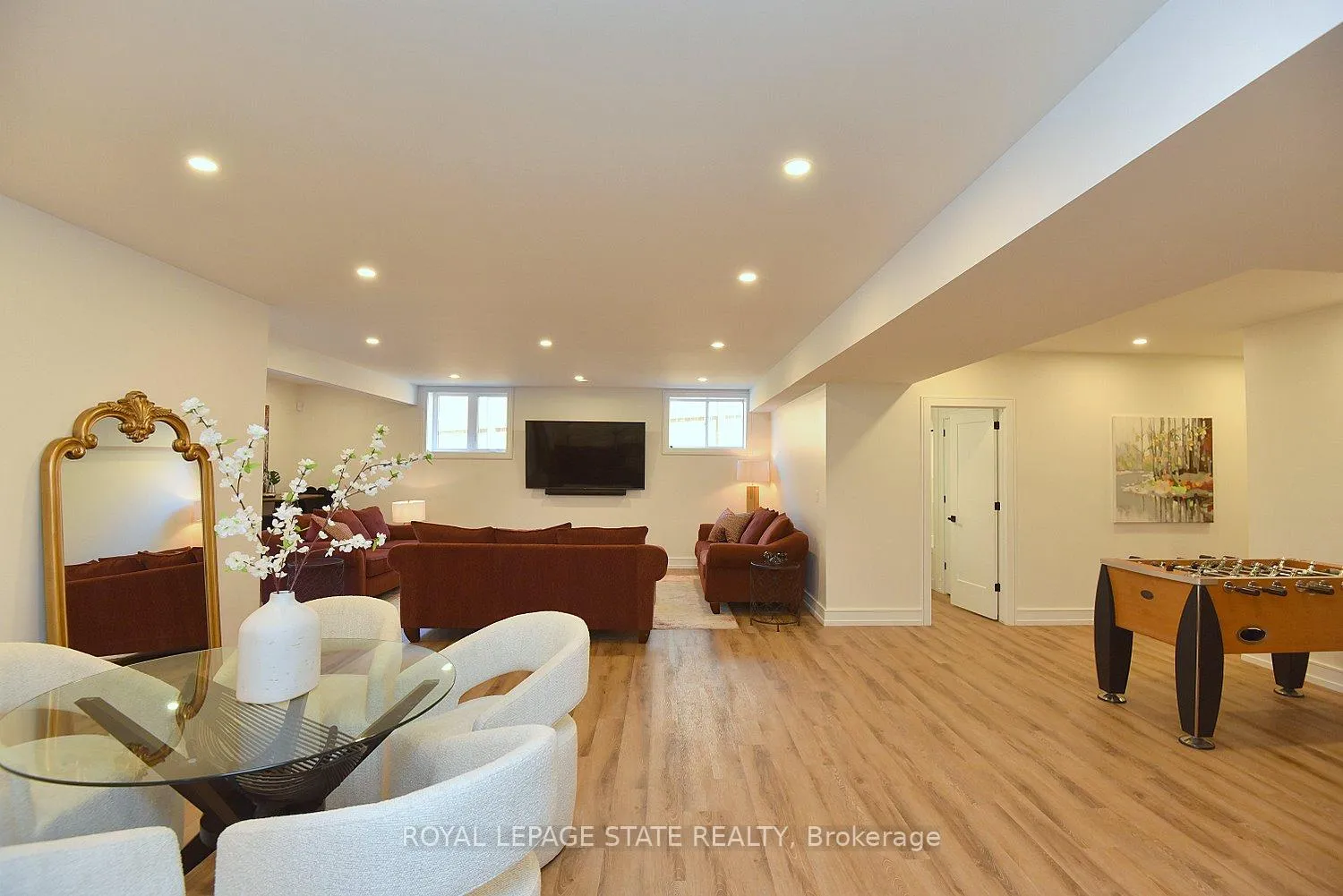 Photo 40 of 3642 Vosburgh Place, Lincoln, Escarpment — HOMEH