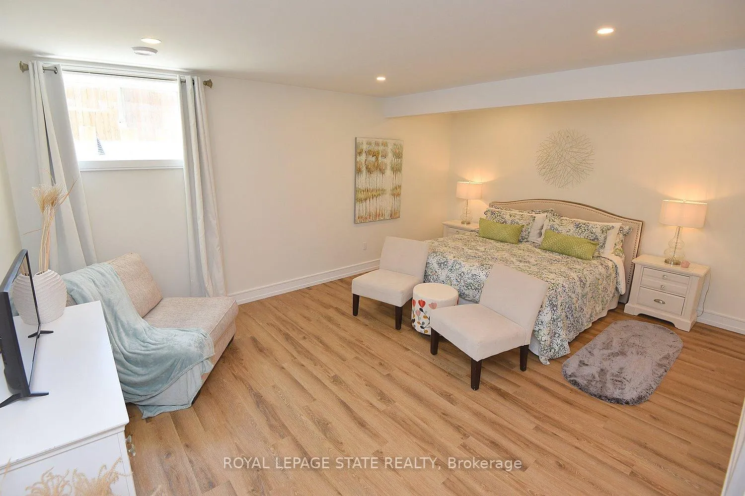 Photo 43 of 3642 Vosburgh Place, Lincoln, Escarpment — HOMEH