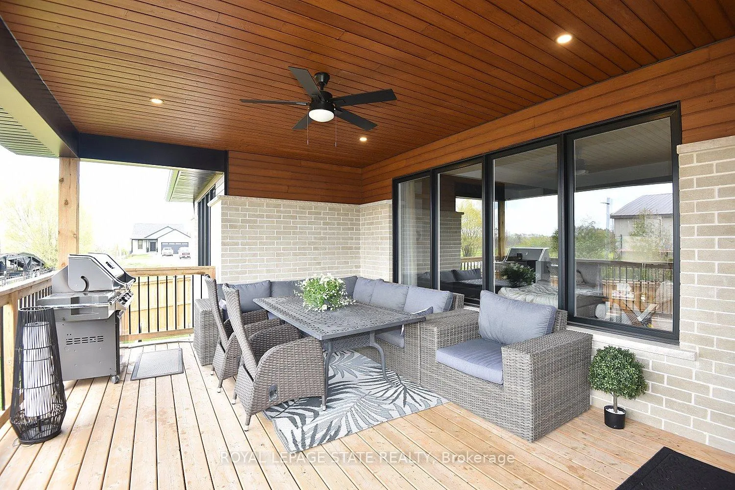 Photo 47 of 3642 Vosburgh Place, Lincoln, Escarpment — HOMEH