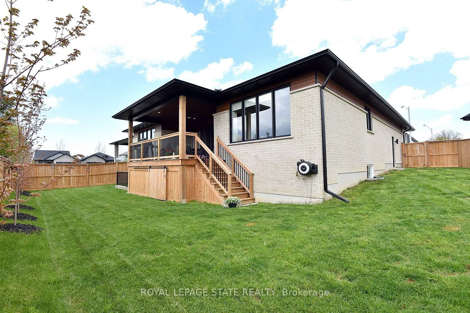 Photo 50 of 3642 Vosburgh Place, Lincoln, Escarpment — HOMEH