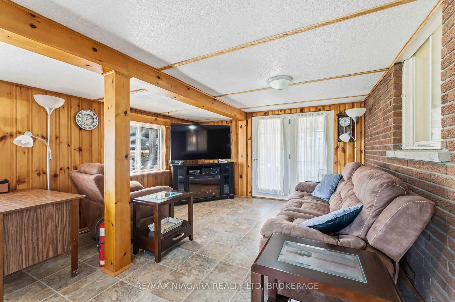 Photo 8 of 4 Rossie Place, St. Catharines, Oakdale — HOMEH