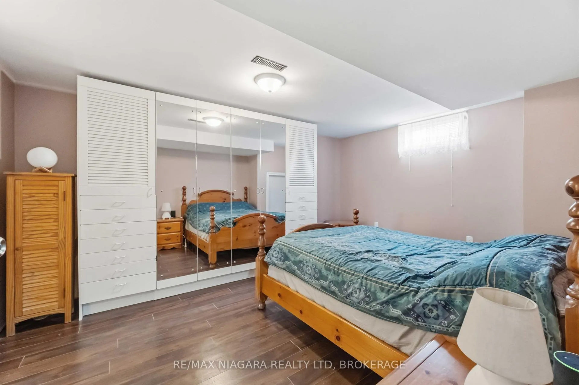 Photo 22 of 4 Rossie Place, St. Catharines, Oakdale — HOMEH