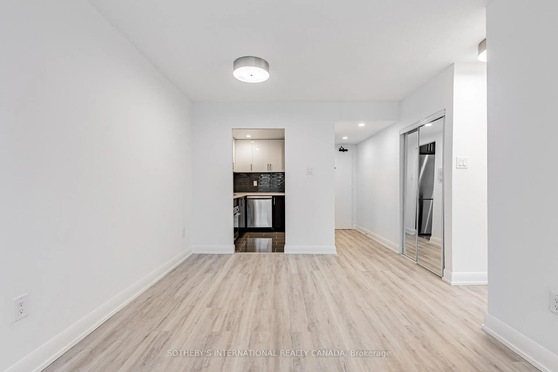 Photo 4 of Unit 1621, 191 Sherbourne Street, Toronto, Moss Park — HOMEH