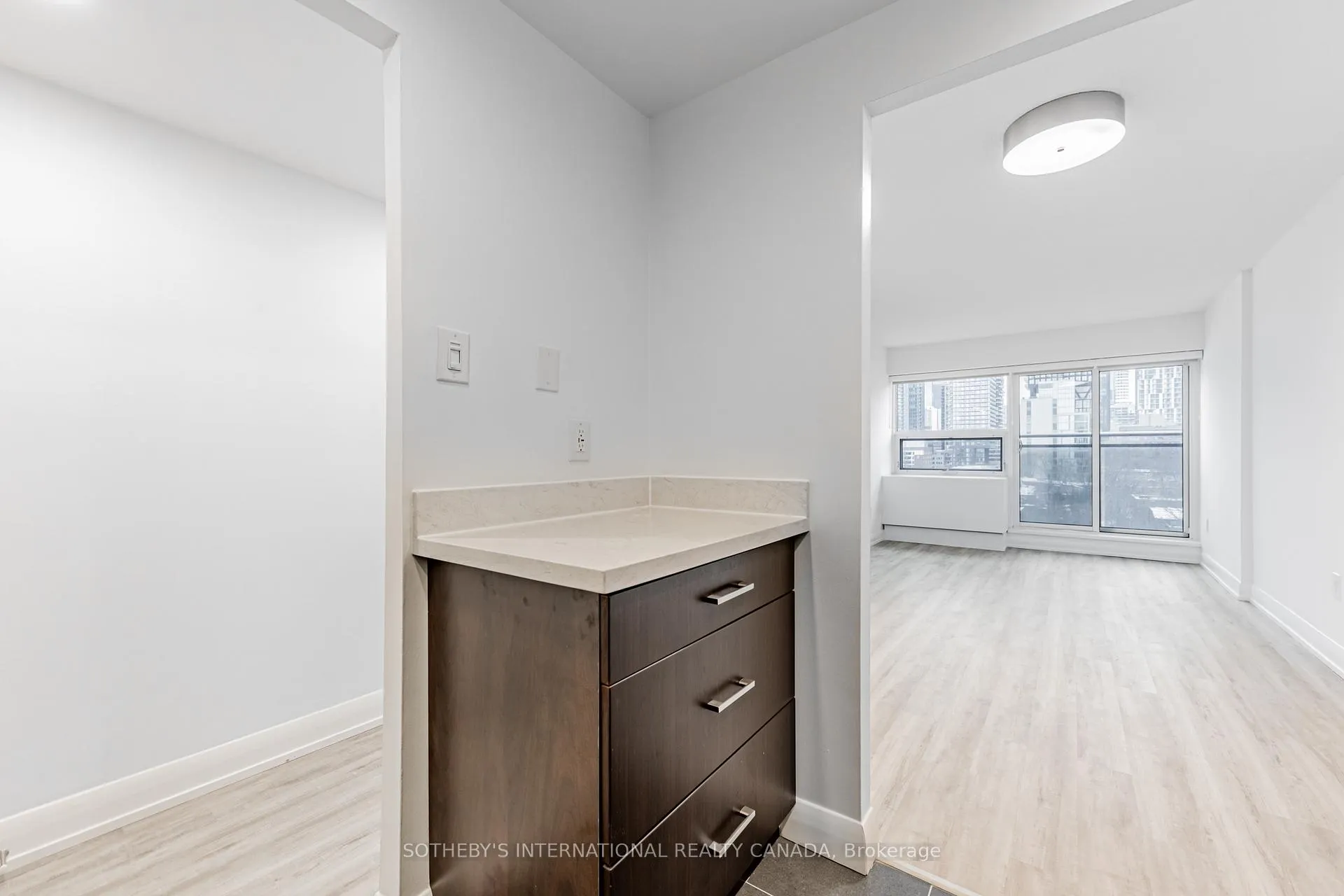 Photo 6 of Unit 1621, 191 Sherbourne Street, Toronto, Moss Park — HOMEH