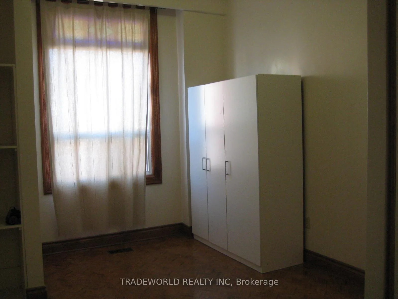 Photo 4 of Unit Main Fl, 759 Gerrard Street E, Toronto, South Riverdale — HOMEH
