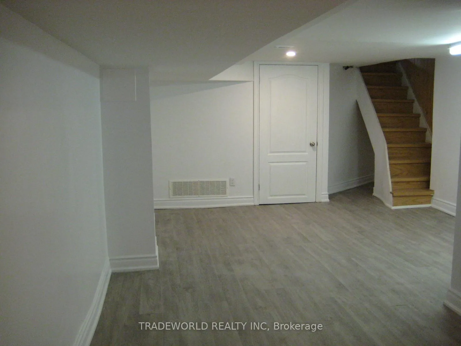 Photo 9 of Unit Main Fl, 759 Gerrard Street E, Toronto, South Riverdale — HOMEH