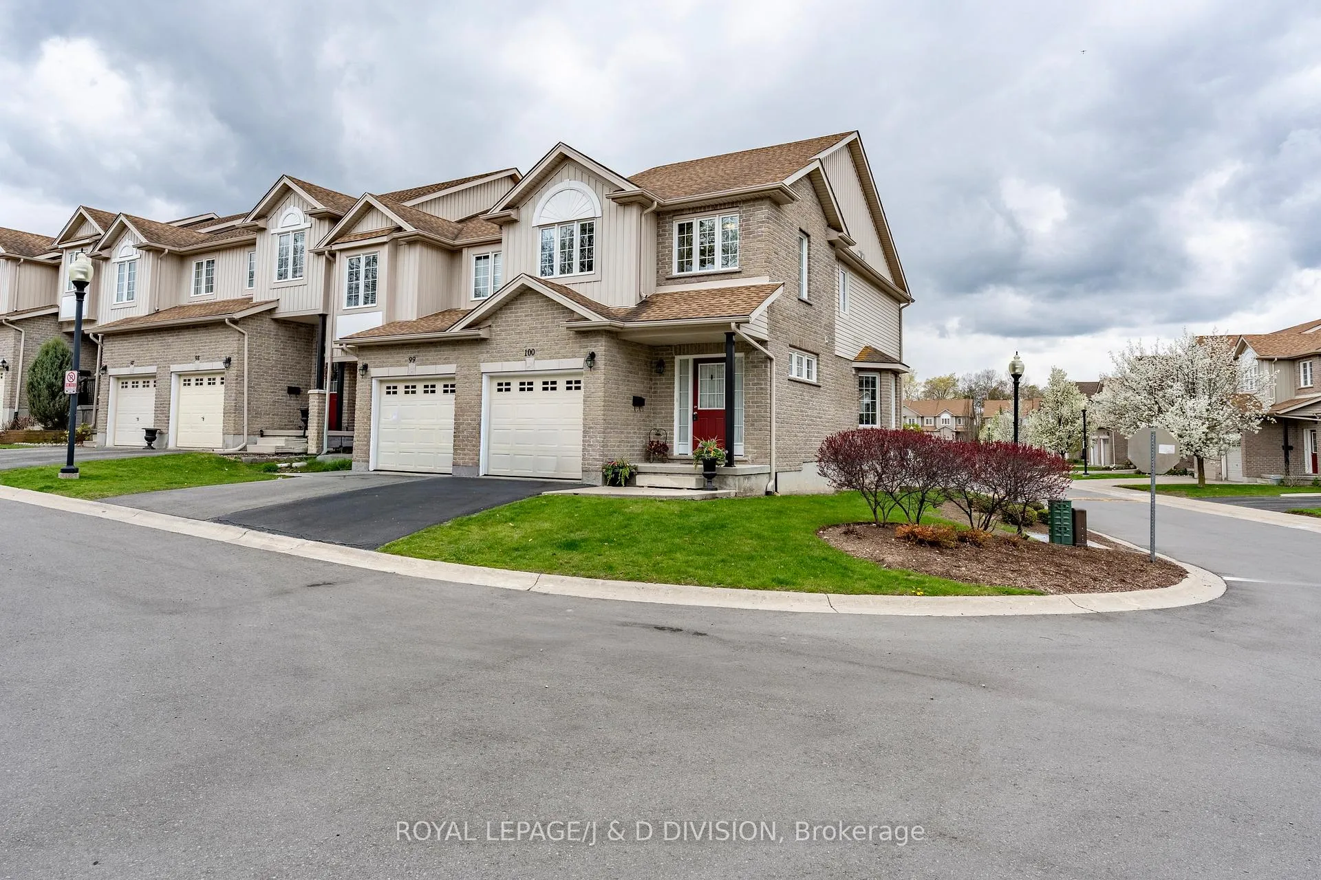 Photo 1 of Unit 100, 105 Pinnacle Drive, Kitchener — HOMEH
