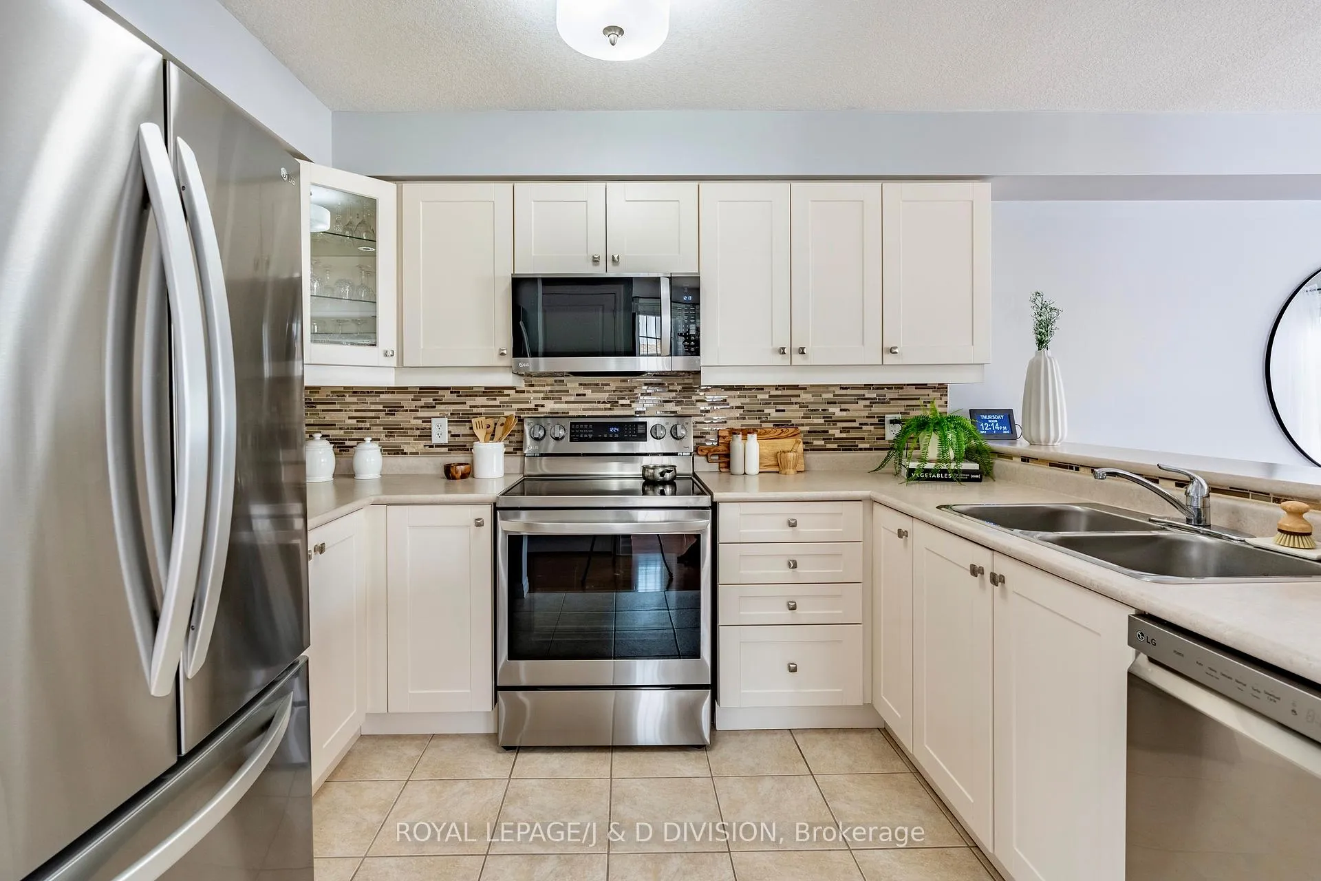 Photo 8 of Unit 100, 105 Pinnacle Drive, Kitchener — HOMEH
