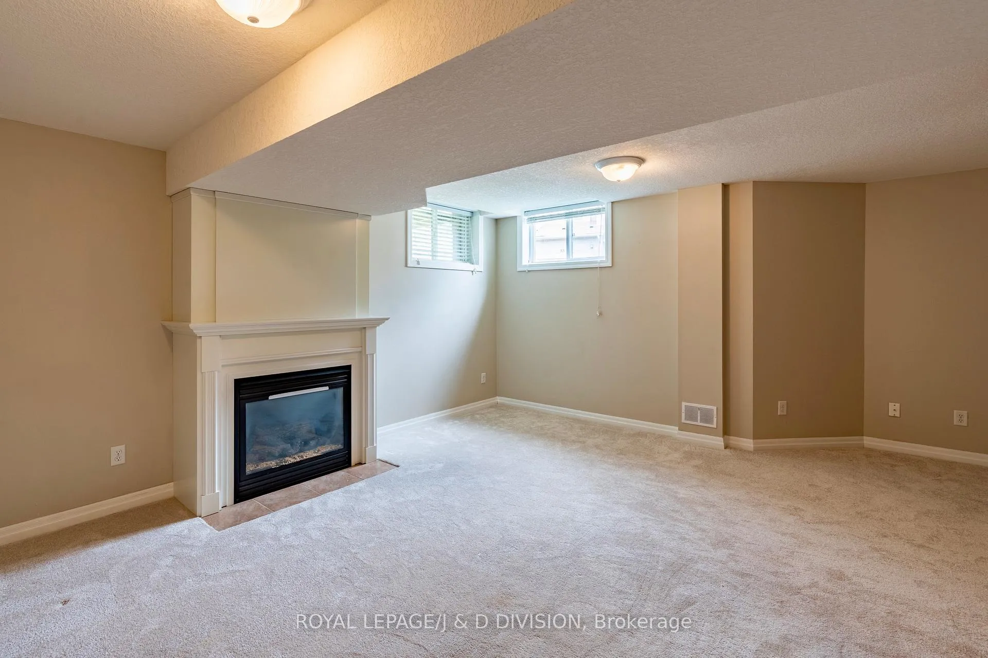 Photo 32 of Unit 100, 105 Pinnacle Drive, Kitchener — HOMEH
