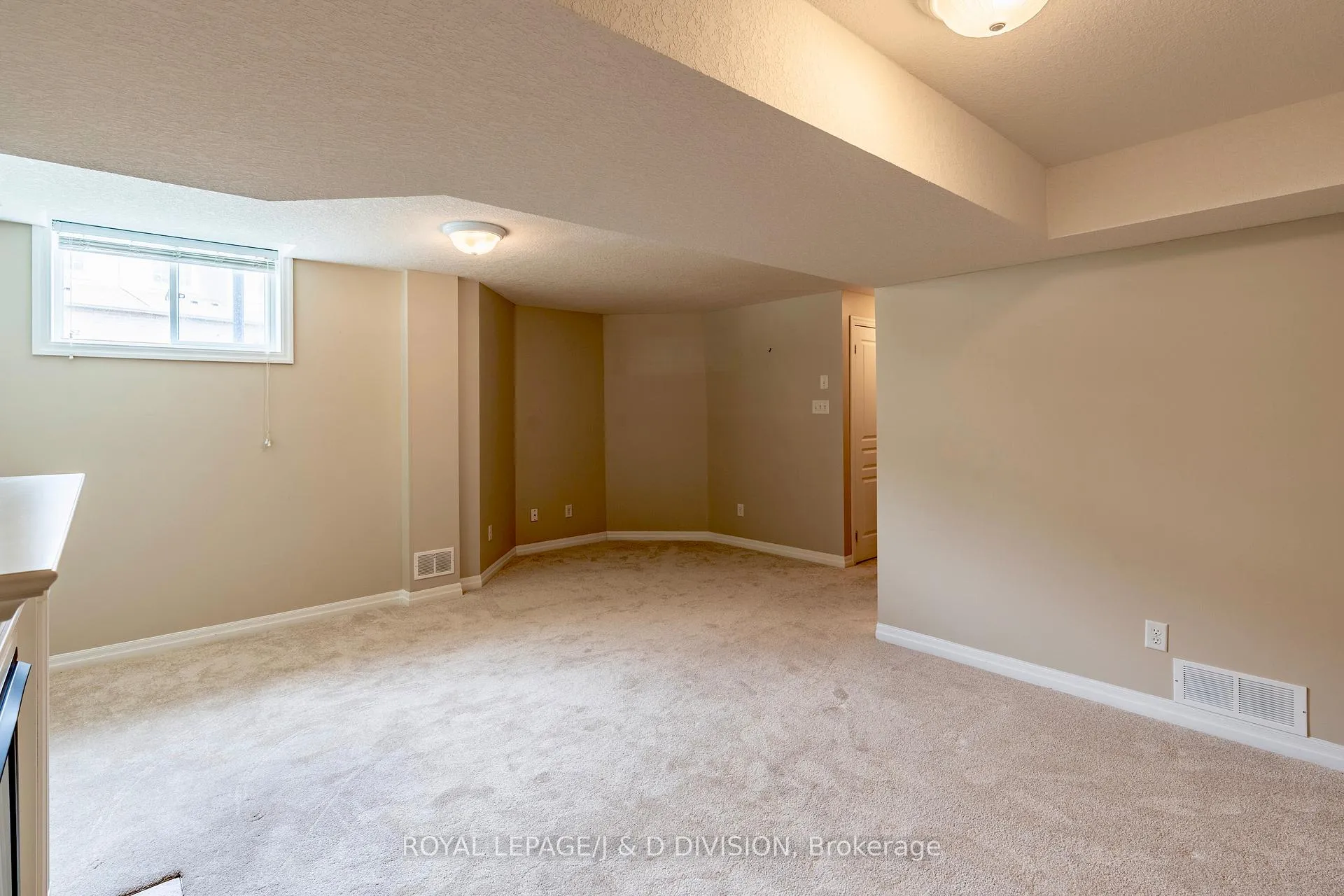 Photo 33 of Unit 100, 105 Pinnacle Drive, Kitchener — HOMEH
