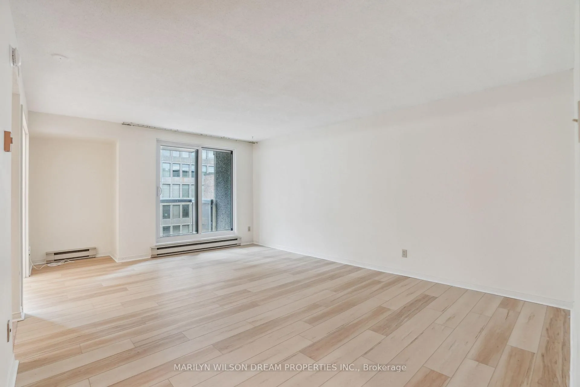 Photo 5 of Unit 1410, 199 Kent Street, Ottawa, Ottawa Centre — HOMEH