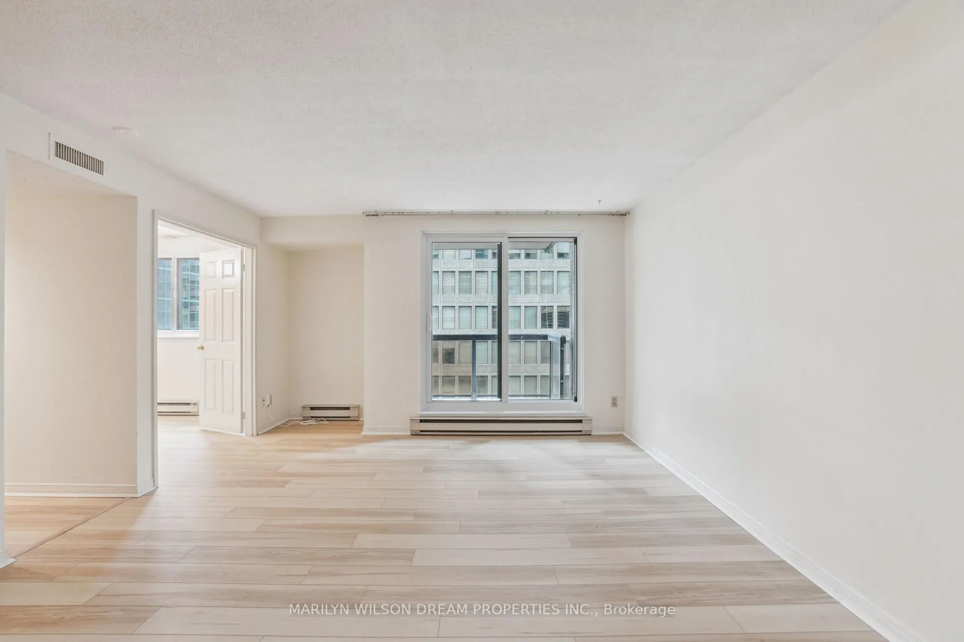 Photo 9 of Unit 1410, 199 Kent Street, Ottawa, Ottawa Centre — HOMEH