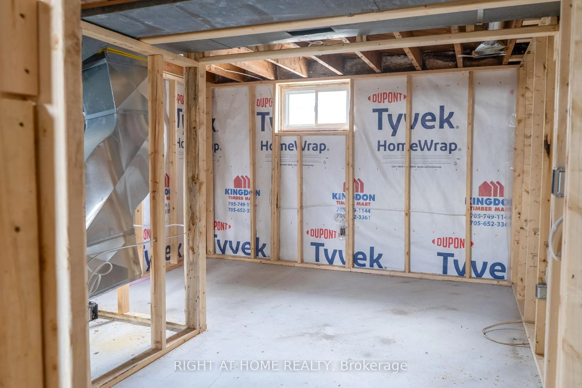 Photo 15 of 727 Payne Street, Peterborough, Otonabee Ward 1 — HOMEH
