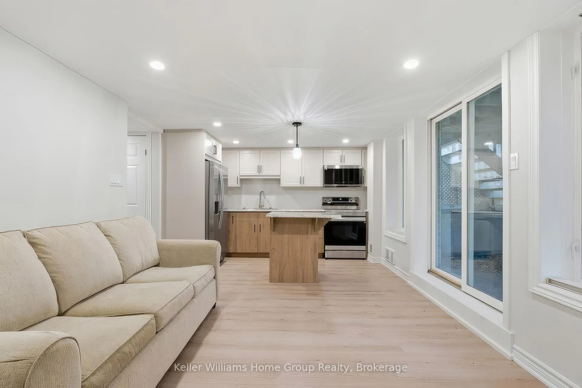 Photo 5 of Unit Lower, 33 Milson Crescent, Guelph, Kortright Hills — HOMEH