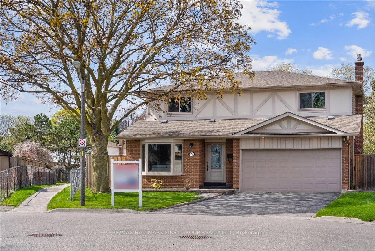 Photo 3 of 28 Heda Court, Whitby, Lynde Creek — HOMEH