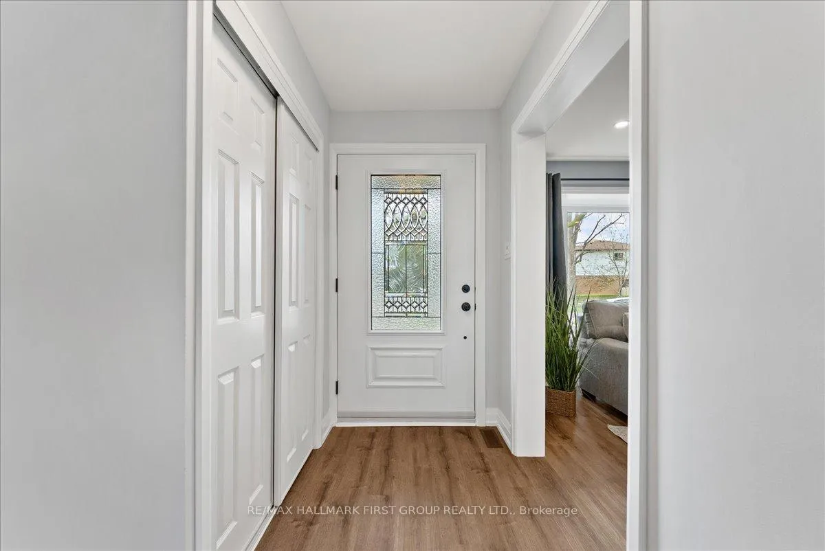 Photo 5 of 28 Heda Court, Whitby, Lynde Creek — HOMEH