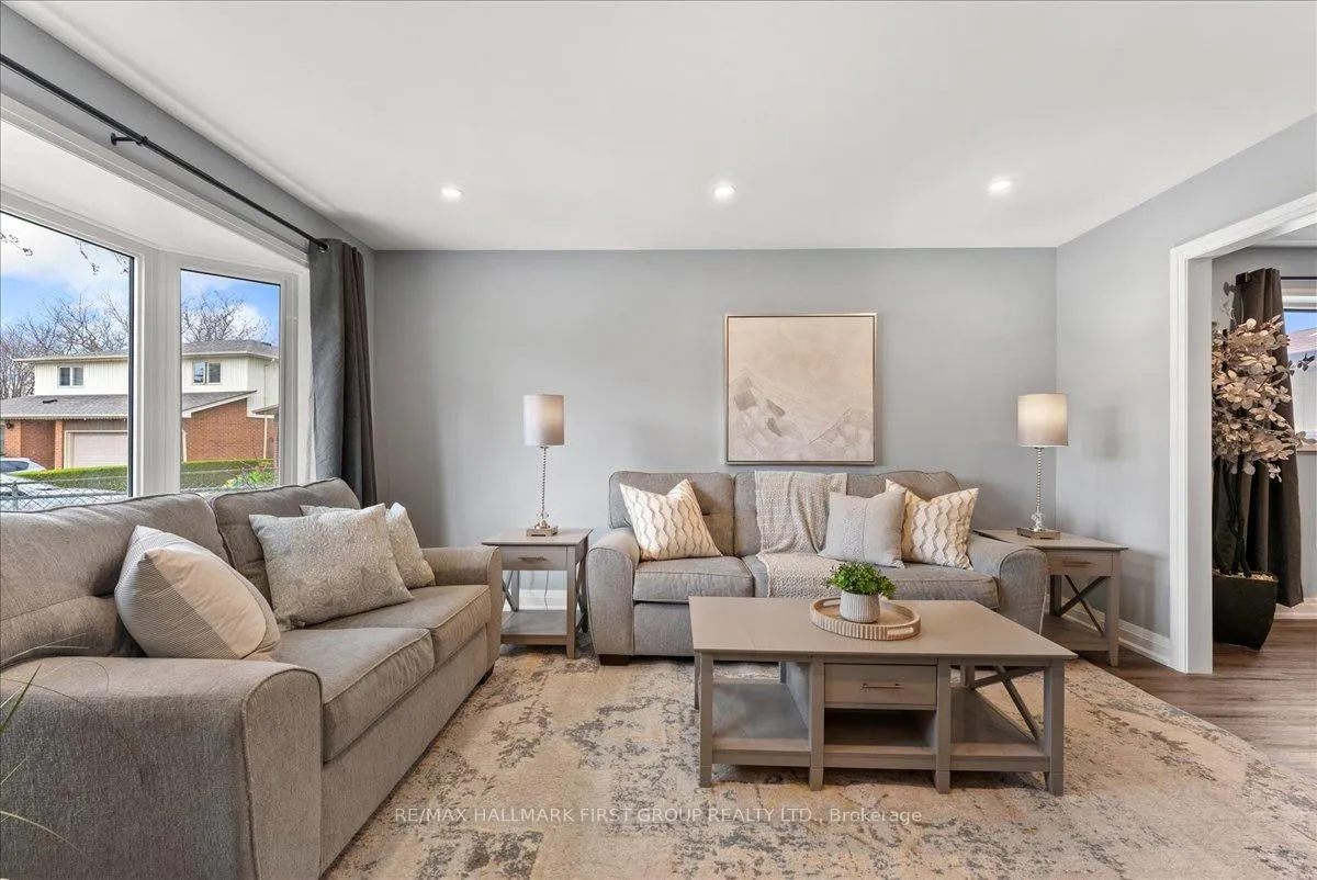 Photo 6 of 28 Heda Court, Whitby, Lynde Creek — HOMEH