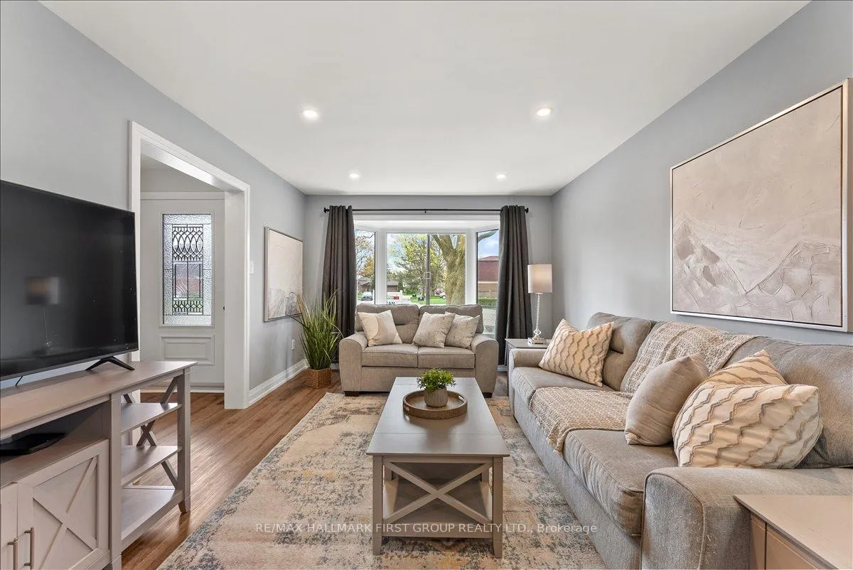 Photo 7 of 28 Heda Court, Whitby, Lynde Creek — HOMEH