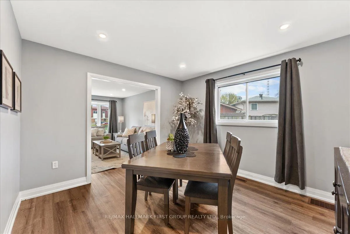Photo 9 of 28 Heda Court, Whitby, Lynde Creek — HOMEH