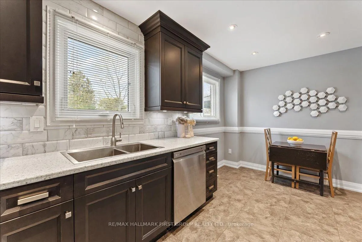 Photo 11 of 28 Heda Court, Whitby, Lynde Creek — HOMEH