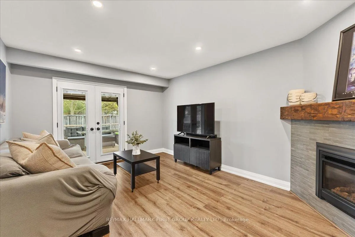 Photo 13 of 28 Heda Court, Whitby, Lynde Creek — HOMEH