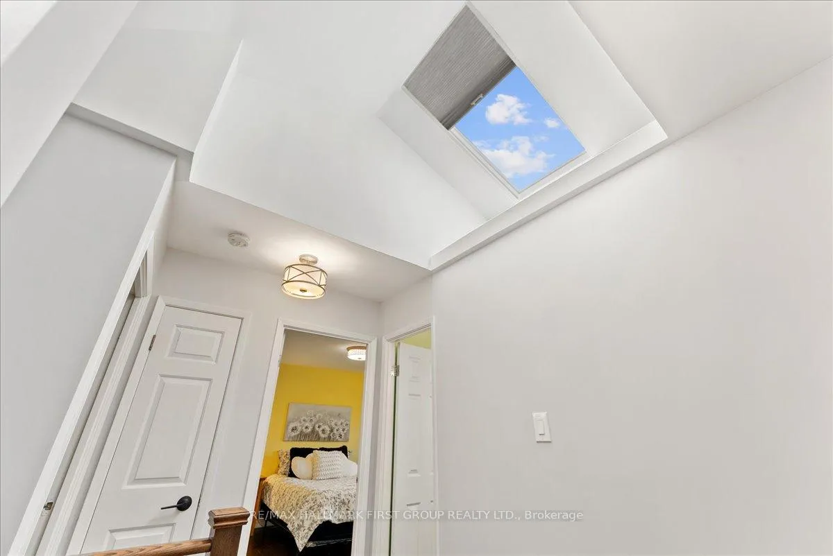 Photo 15 of 28 Heda Court, Whitby, Lynde Creek — HOMEH