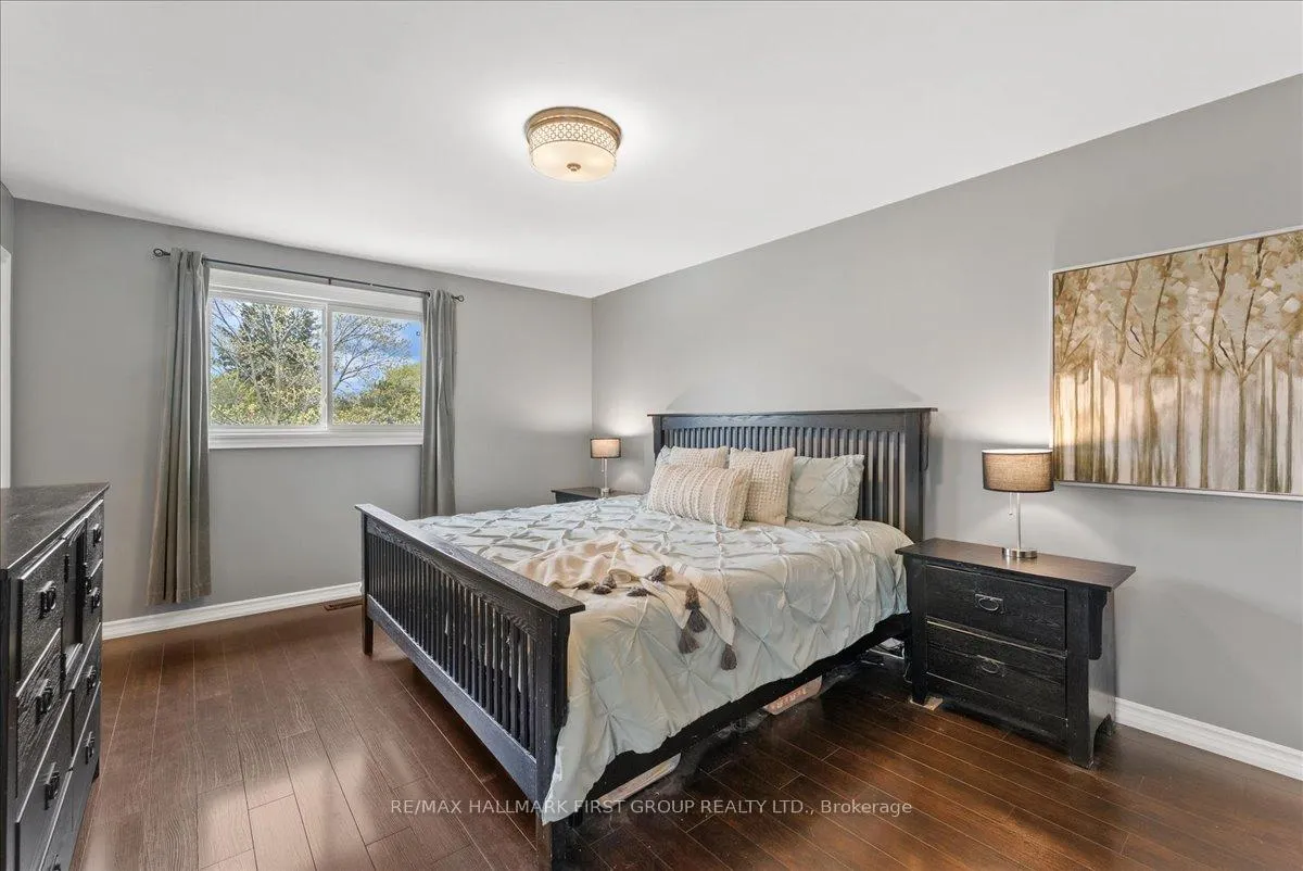 Photo 16 of 28 Heda Court, Whitby, Lynde Creek — HOMEH