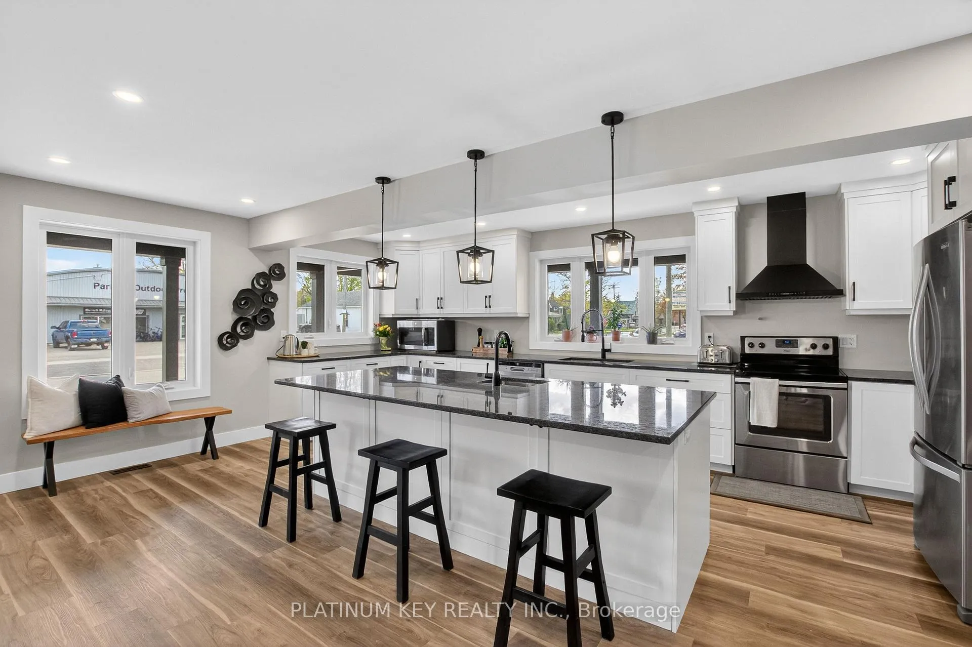 Photo 13 of 293 Main Street, North Middlesex, Parkhill — HOMEH