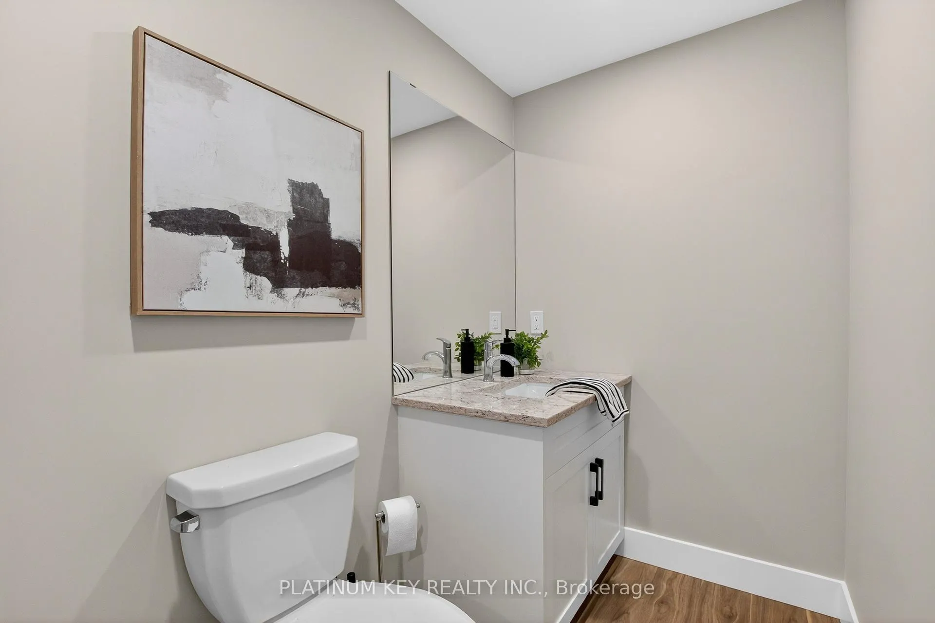 Photo 29 of 293 Main Street, North Middlesex, Parkhill — HOMEH