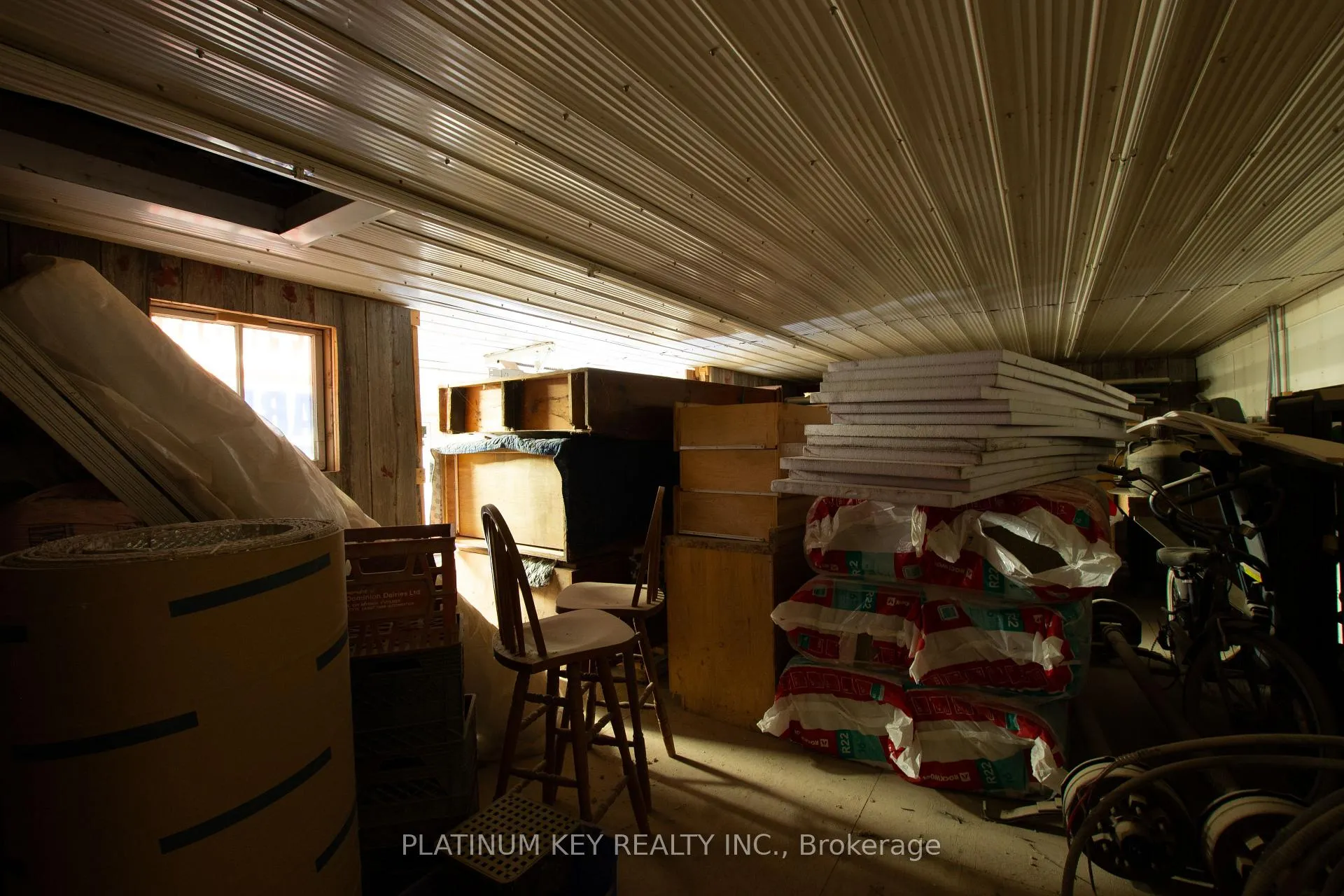 Photo 38 of 293 Main Street, North Middlesex, Parkhill — HOMEH