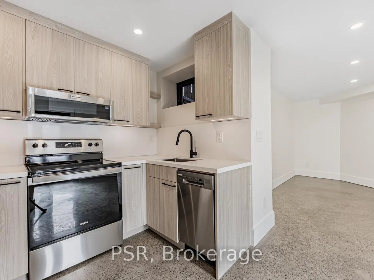 Photo 9 of Unit B, 33 Parkway Avenue, Toronto, Roncesvalles — HOMEH