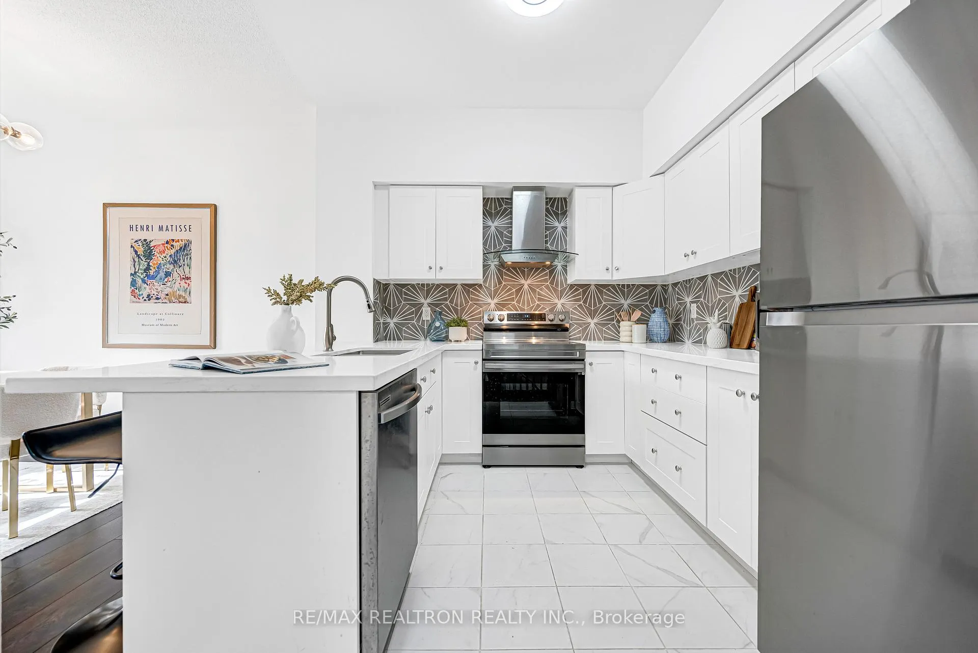 Photo 12 of Unit 11, 238 Galloway Road, Scarborough, West Hill — HOMEH
