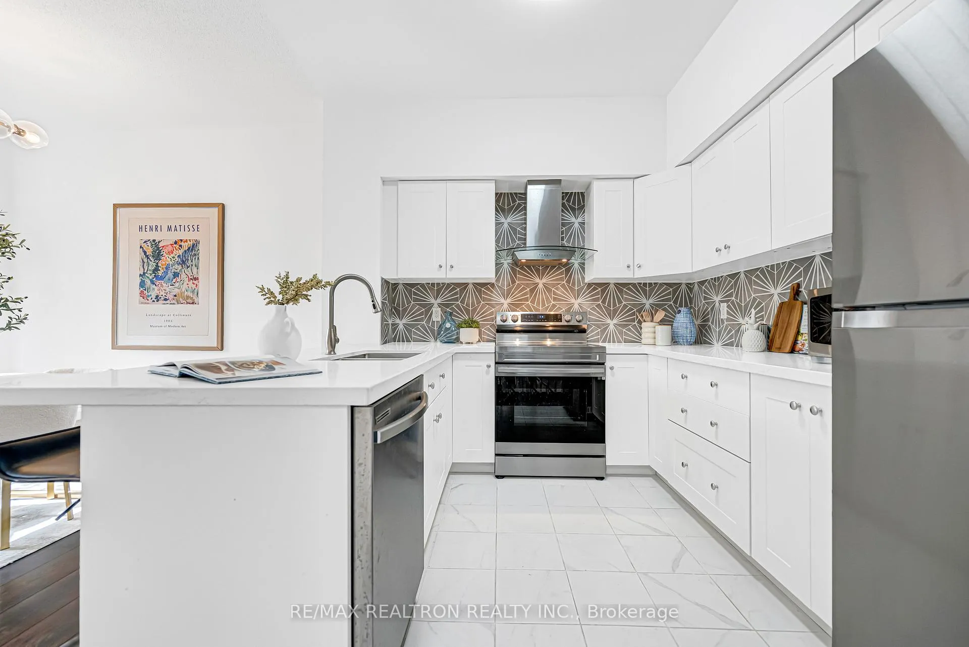 Photo 13 of Unit 11, 238 Galloway Road, Scarborough, West Hill — HOMEH