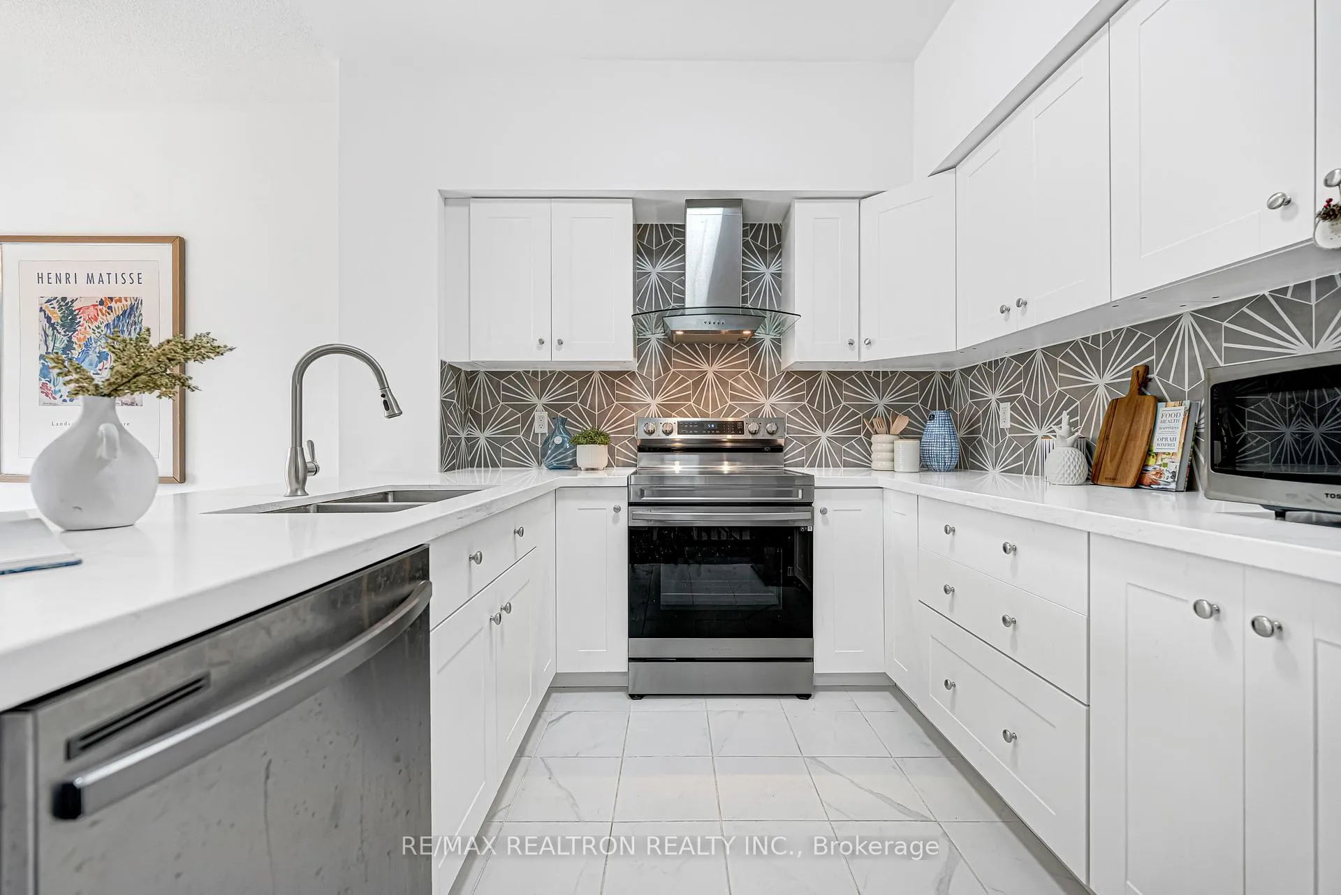 Photo 15 of Unit 11, 238 Galloway Road, Scarborough, West Hill — HOMEH