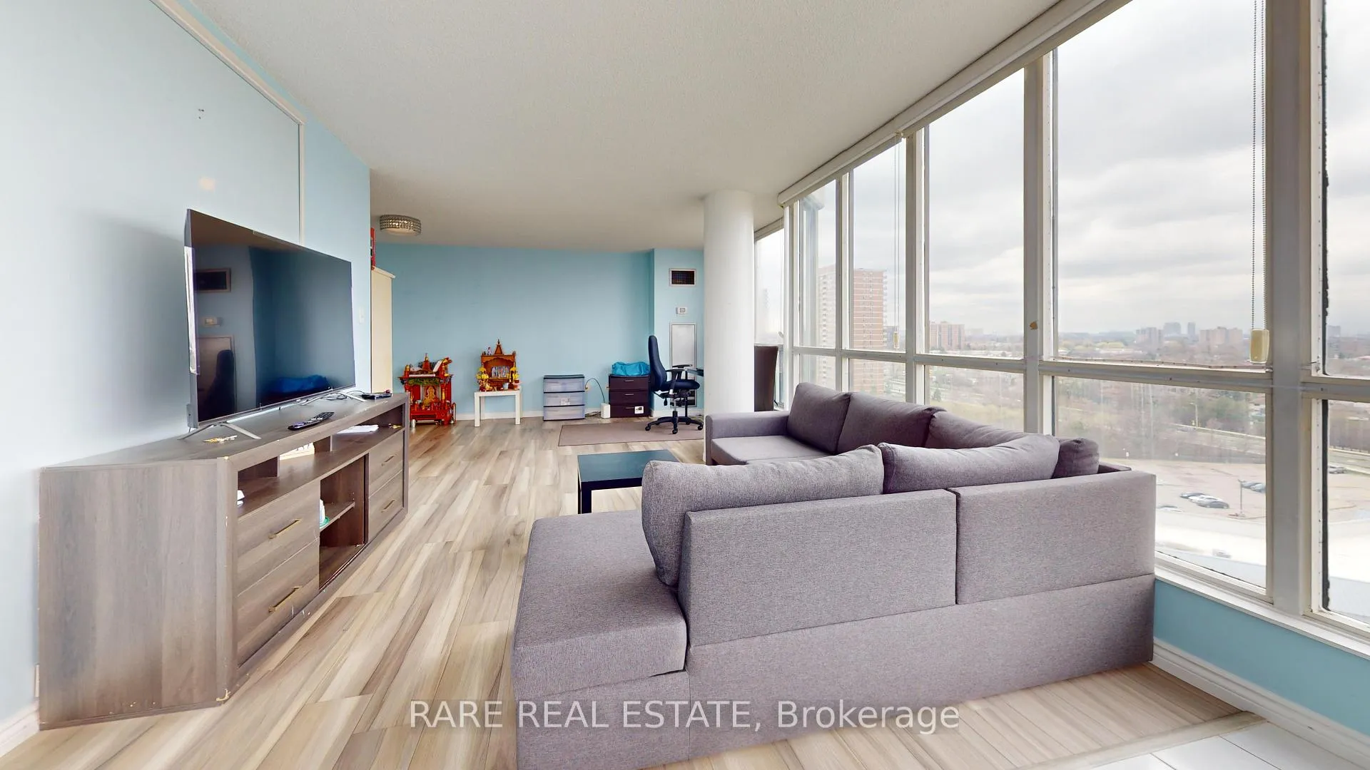 Photo 2 of Unit 1517, 1 Rowntree Road, Etobicoke, Mount Olive-Silverstone-Jamestown — HOMEH