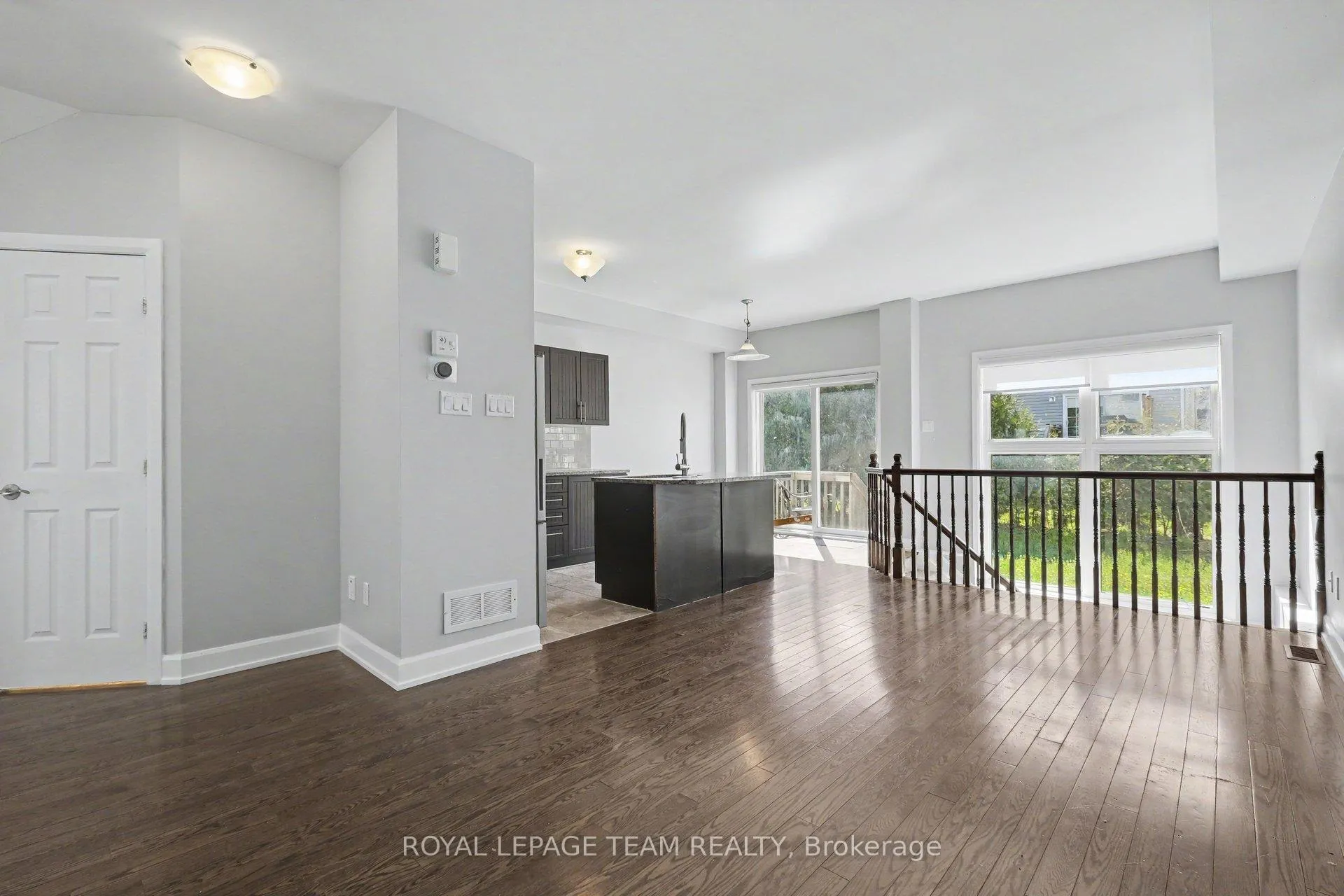 Photo 5 of 27 Dundalk Private, Ottawa, Barrhaven - Stonebridge — HOMEH