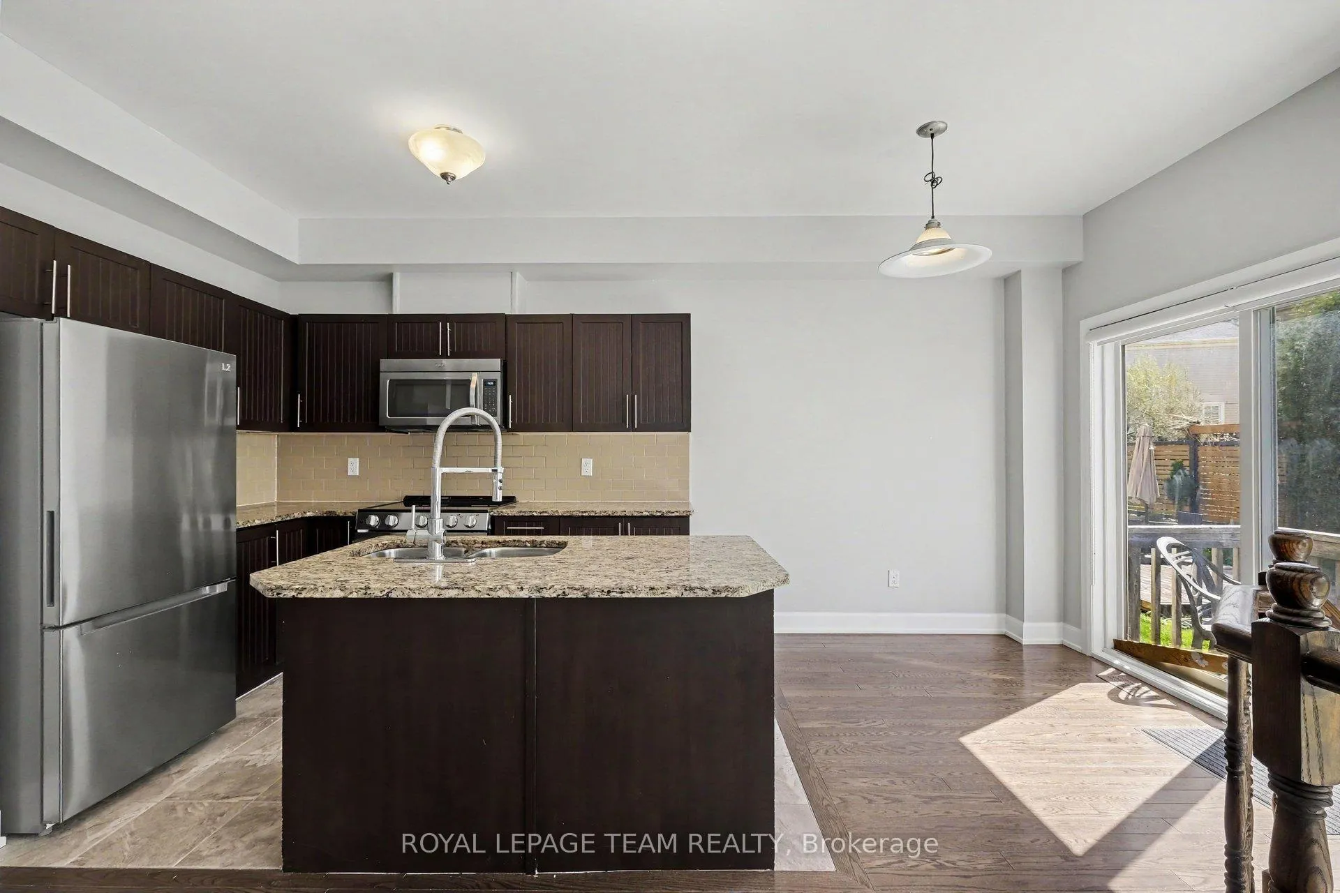 Photo 8 of 27 Dundalk Private, Ottawa, Barrhaven - Stonebridge — HOMEH