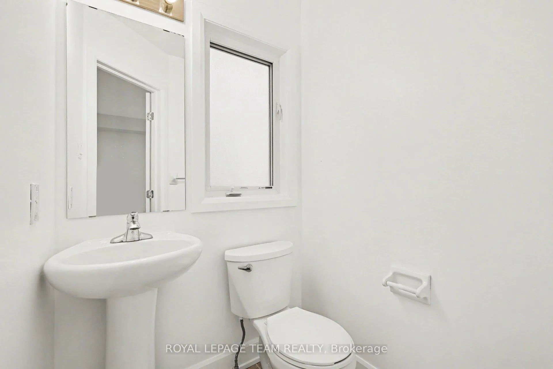 Photo 13 of 27 Dundalk Private, Ottawa, Barrhaven - Stonebridge — HOMEH