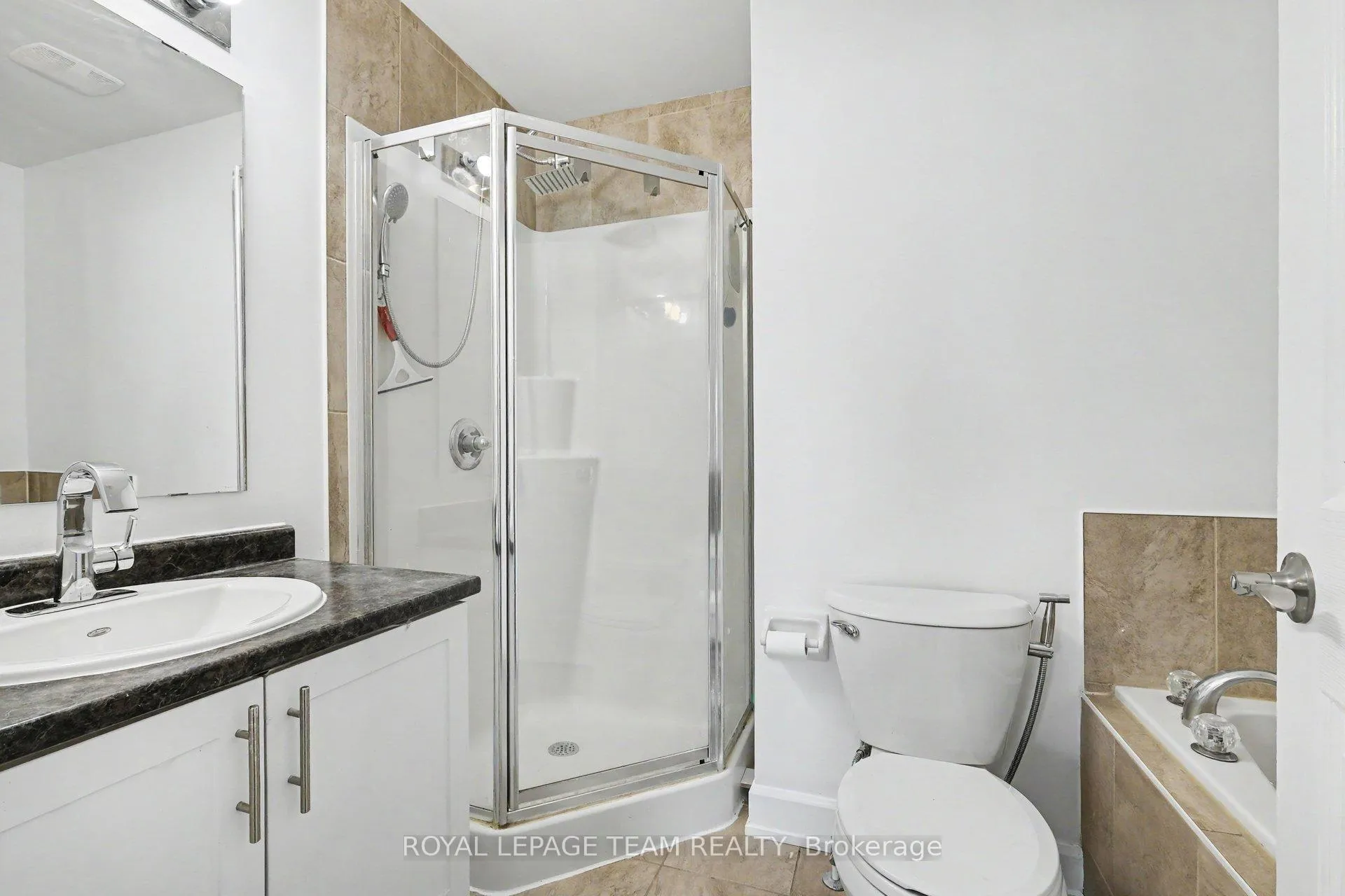 Photo 18 of 27 Dundalk Private, Ottawa, Barrhaven - Stonebridge — HOMEH