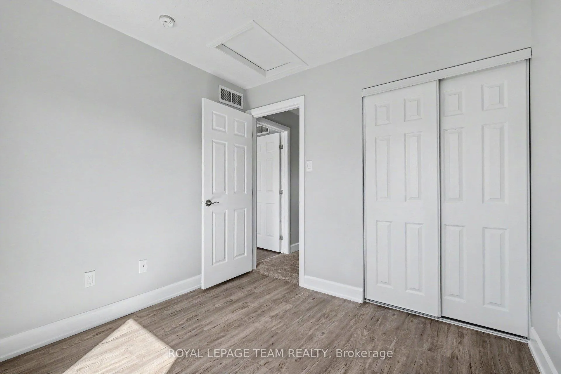 Photo 22 of 27 Dundalk Private, Ottawa, Barrhaven - Stonebridge — HOMEH