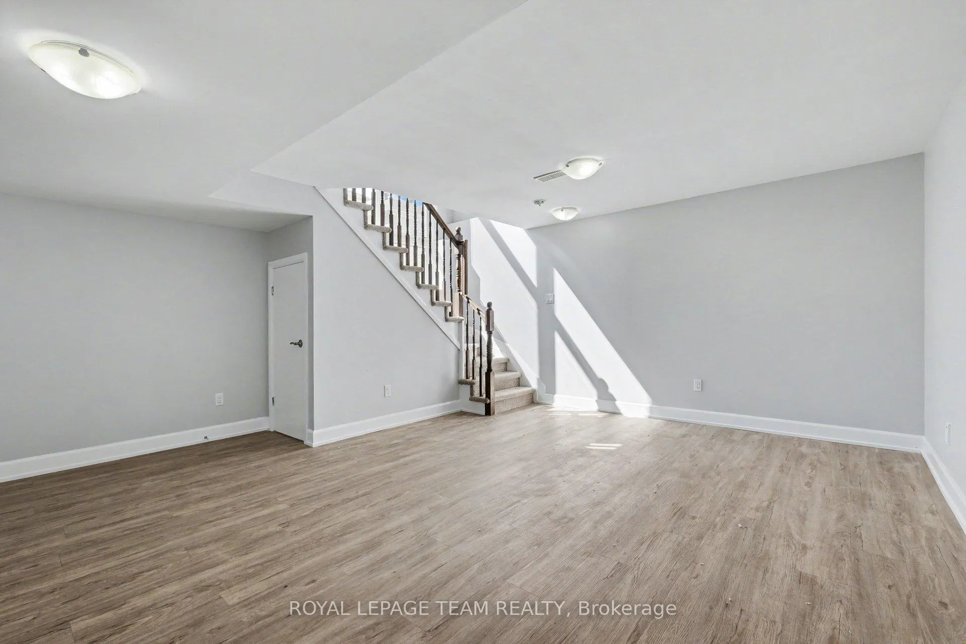 Photo 24 of 27 Dundalk Private, Ottawa, Barrhaven - Stonebridge — HOMEH