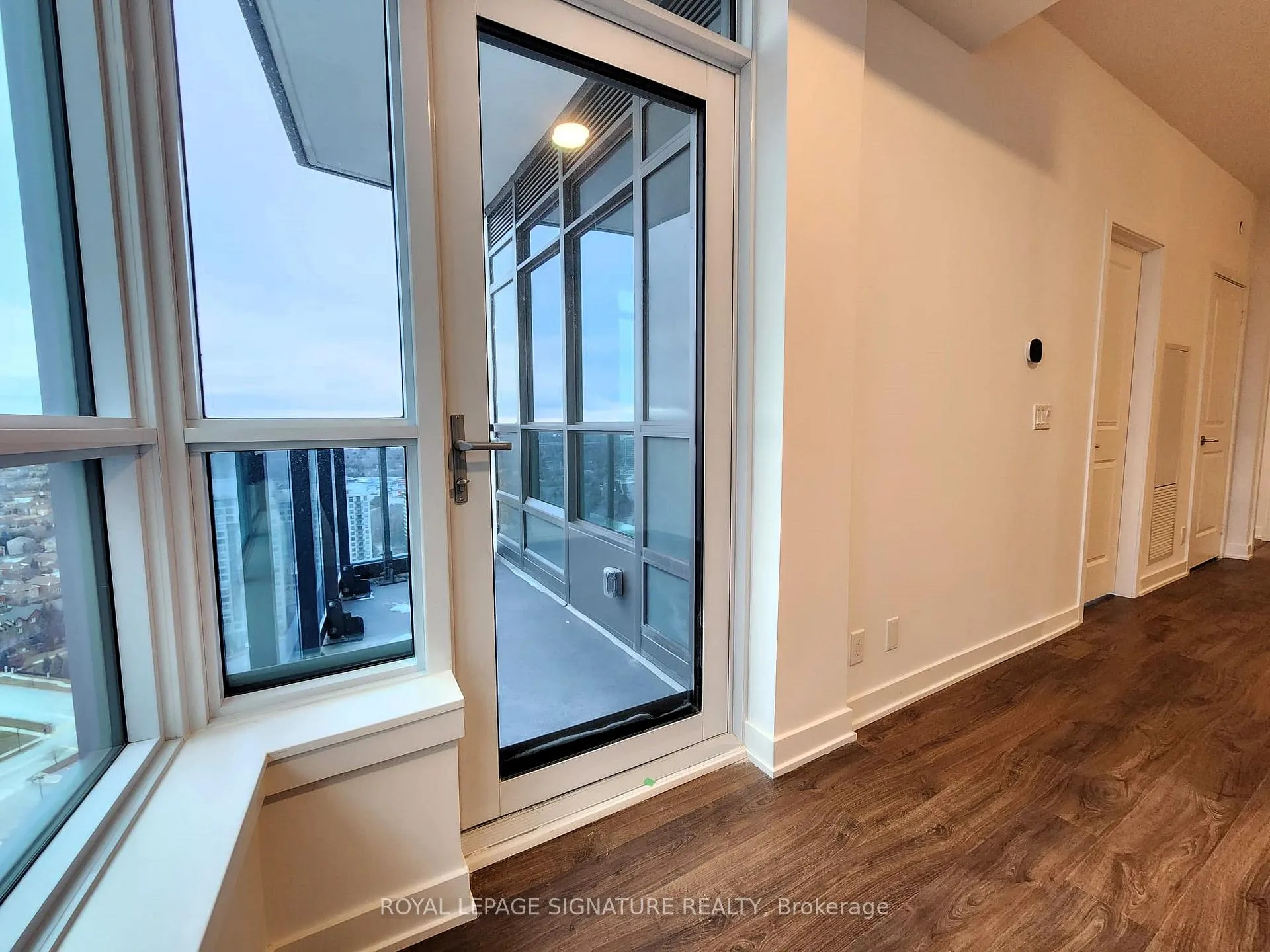 Photo 14 of Unit 2705, 50 Upper Mall Way, Vaughan, Brownridge — HOMEH