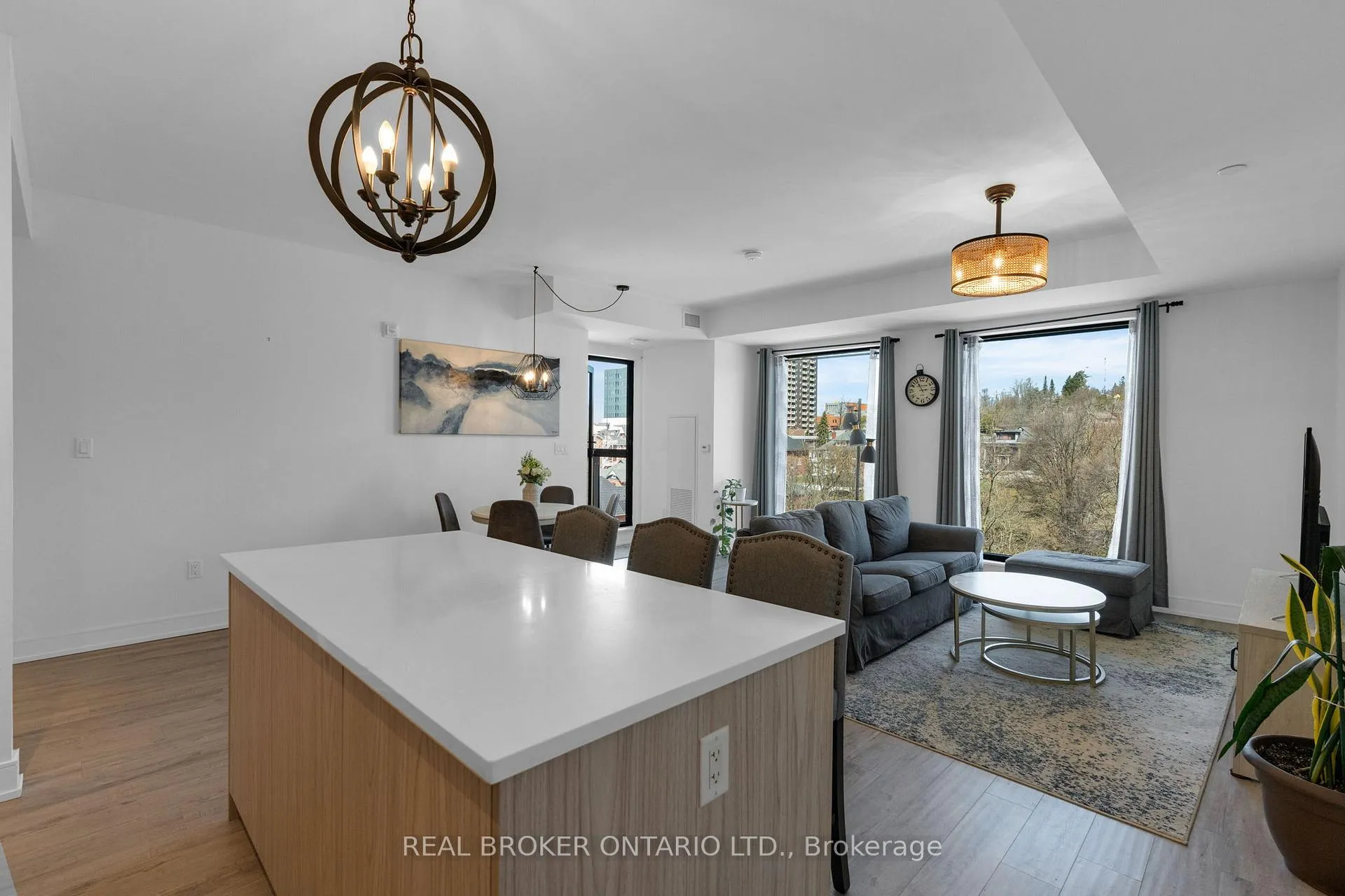 Photo 6 of Unit 615, 185 Dunlop Street E, Barrie, Lakeshore — HOMEH
