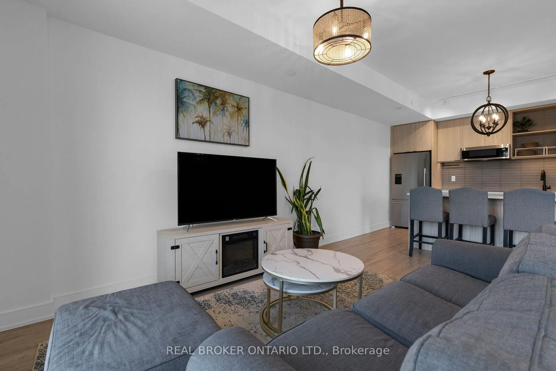Photo 9 of Unit 615, 185 Dunlop Street E, Barrie, Lakeshore — HOMEH